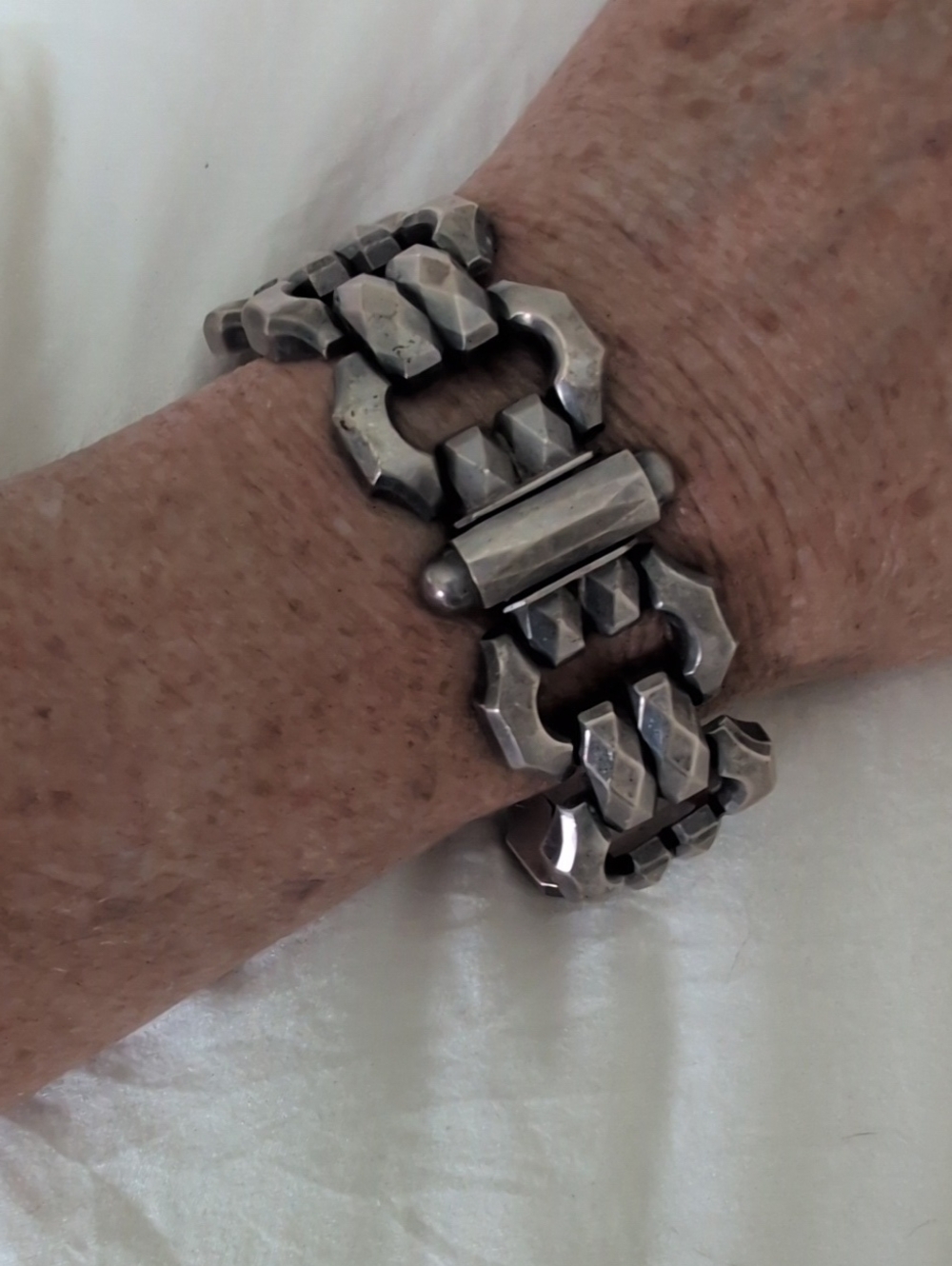 Antique Link Bracelet - Stylish Oxidized Silver - Picture 8 of 8